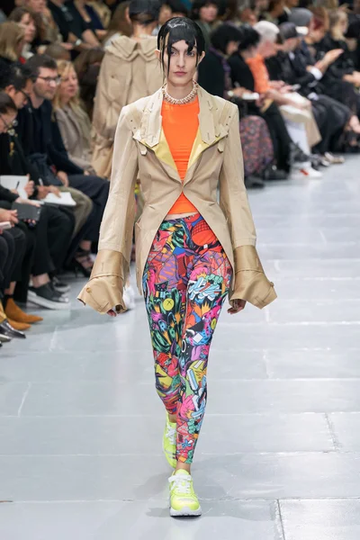 Look 38